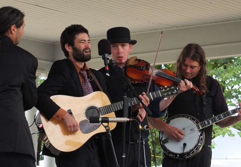 Hen House Prowlers - 2013
