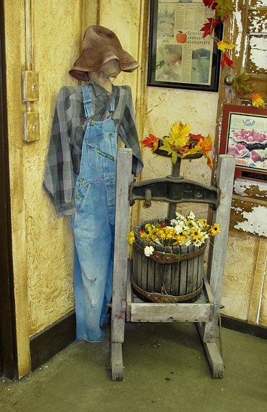 The Elegant Farmer - Mukwonago, WI