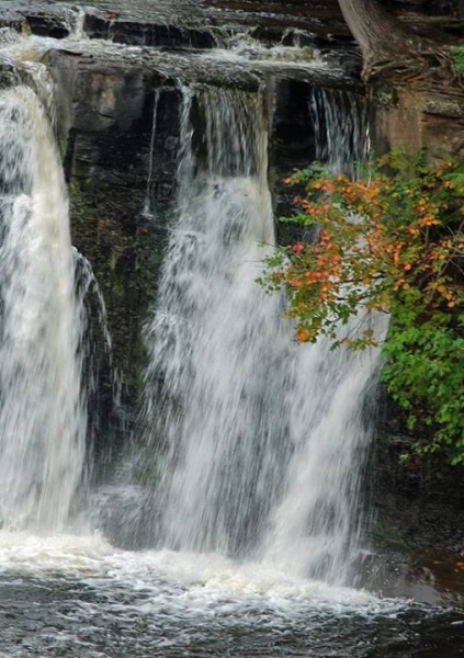 Manebezho Falls, Michigan
