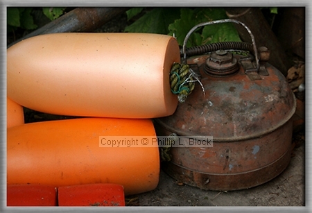 Net Floats and Gas Can