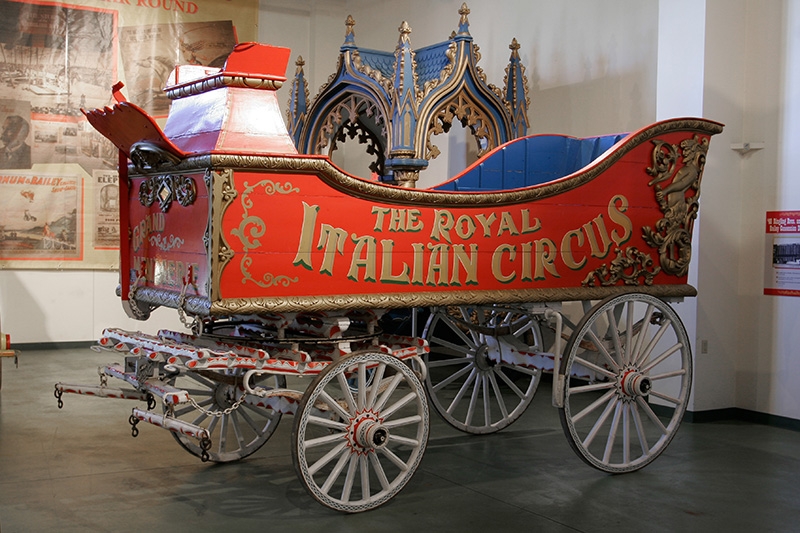 Royal Italian Bandwagon