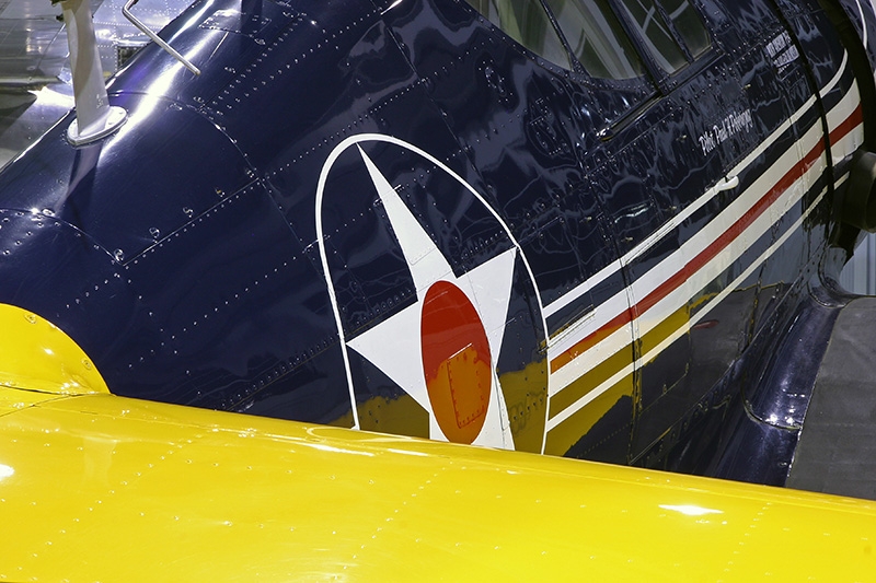 AirVenture Museum - A Study in Circles and Curves