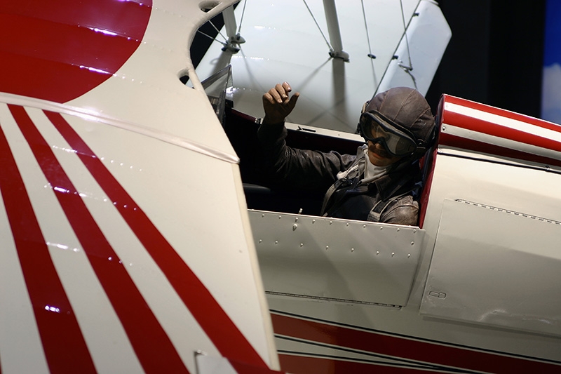 AirVenture Museum - A Study in Circles and Curves