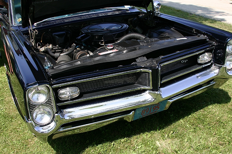 Port Washington, WI Fish Day Car Show