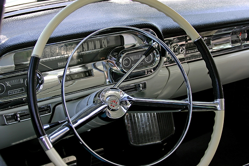 Port Washington, WI Fish Day Car Show