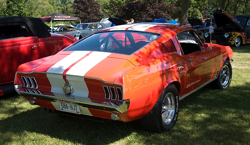 Port Washington, WI Fish Day Car Show