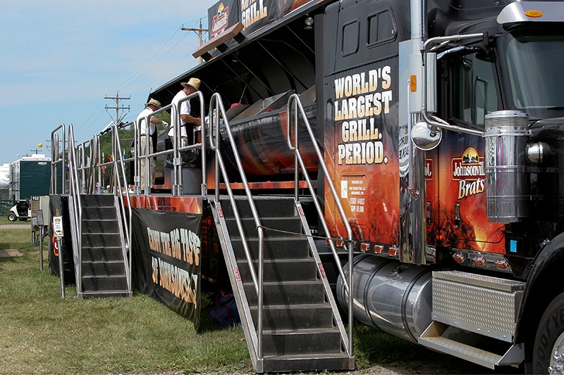 The World's Largest Grill. Period. – EAA AirVenture
