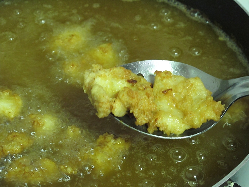 Deep-frying bluegill fillets