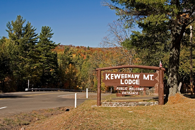 Keweenaw Mountain Lodge - Entrance Sign