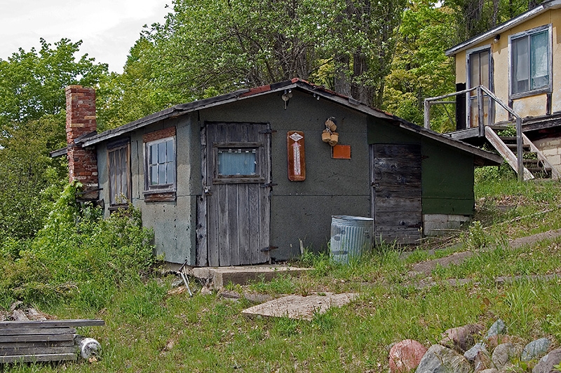 Fish Shanty - Lac La Belle