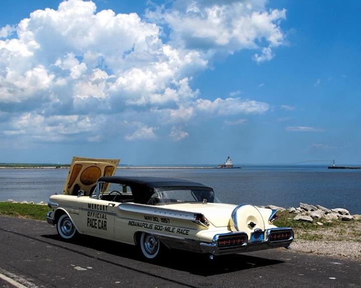 Manitowoc, WI Breakwater Light