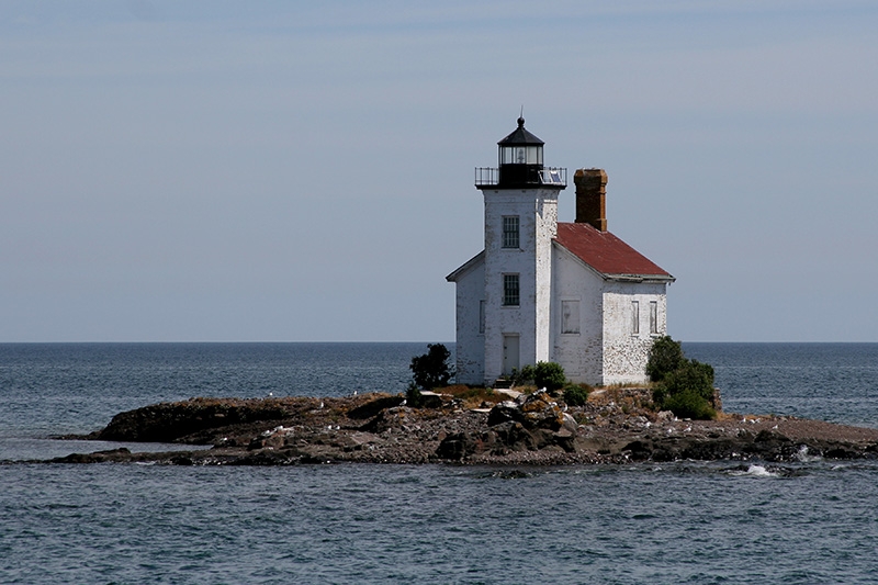 Gull Rock Lighthouse (1867) - Lake Superior