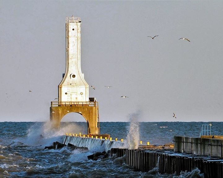 Port Washington, WI North Pierhead Light