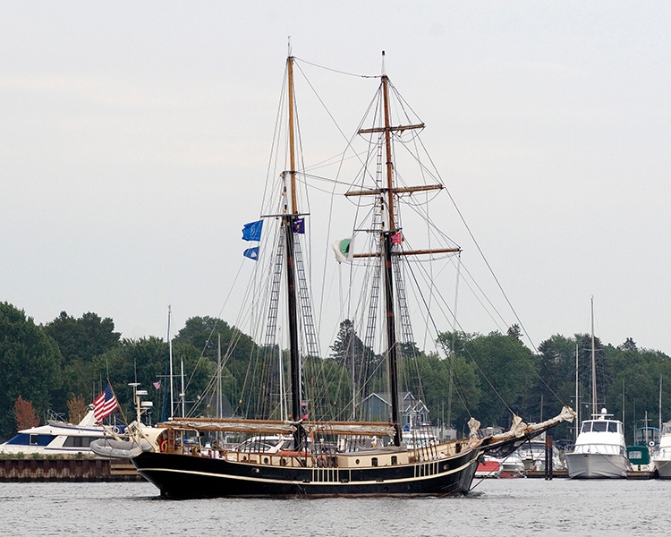 STV Unicorn (Asbury, NJ) - Sturgeon Bay, Wisconsin