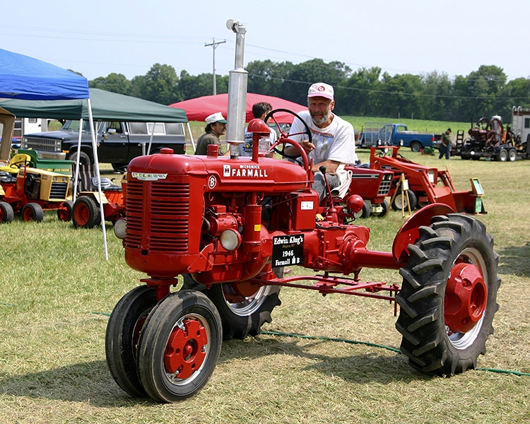 Wisconsin Antique Power Reunion Tractor Show  (2004)