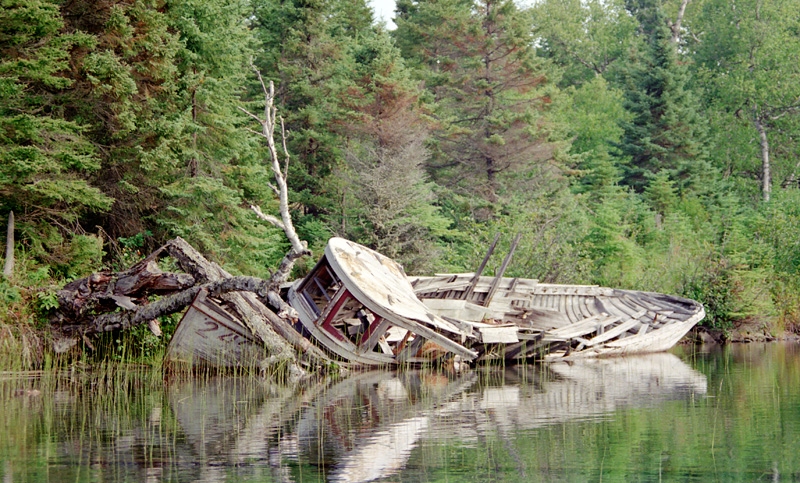 Abandoned boat in Chippewa Harbor