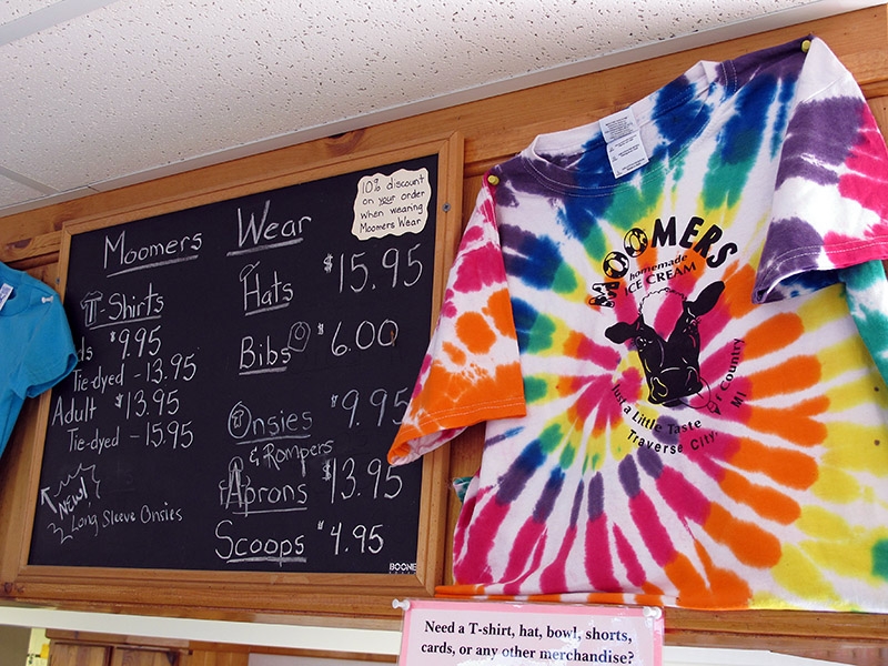 Visiting Moomer's Ice Cream Shop in Traverse City