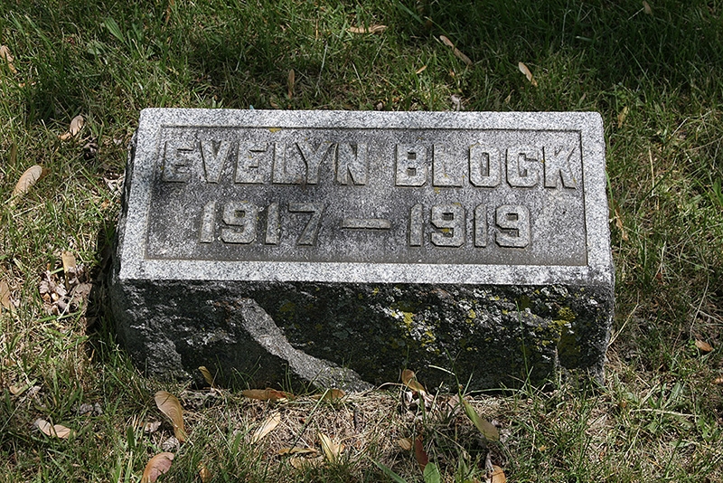 Evelyn Block gravestone