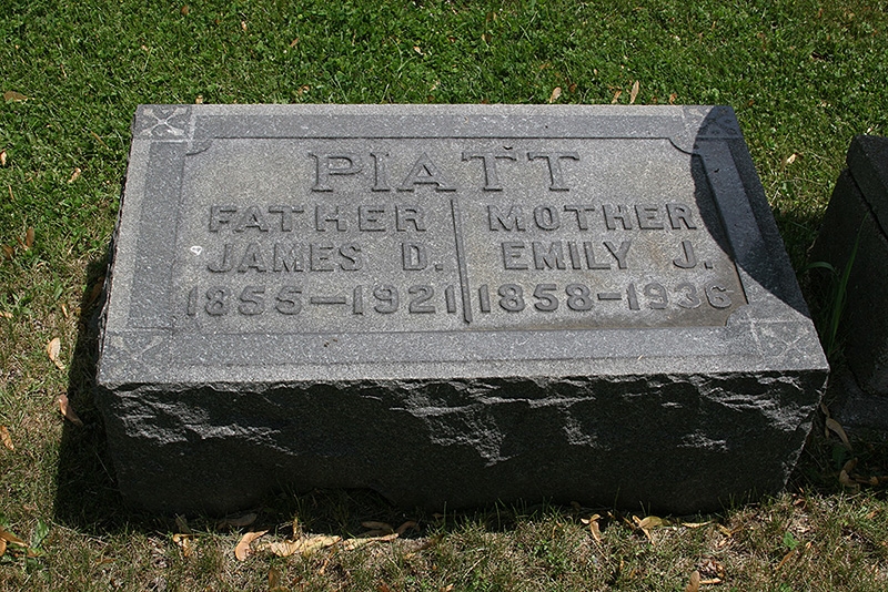 Piatt gravestone