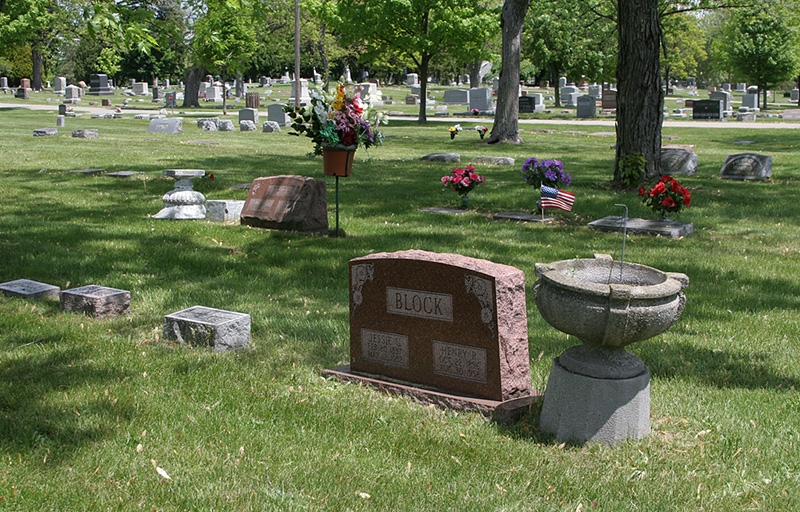 Grave site - Henry & Jessie Block